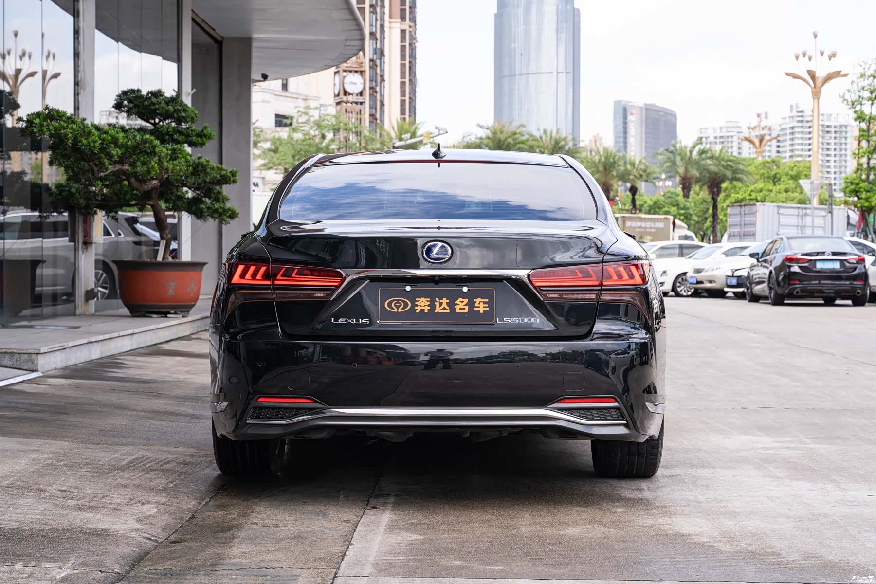 Lexus LS, 2021 все фото