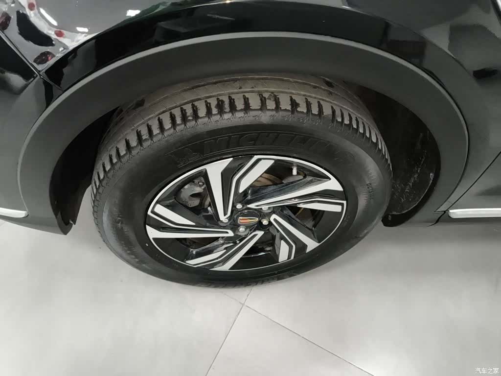 Hongqi HS5, 2022 25