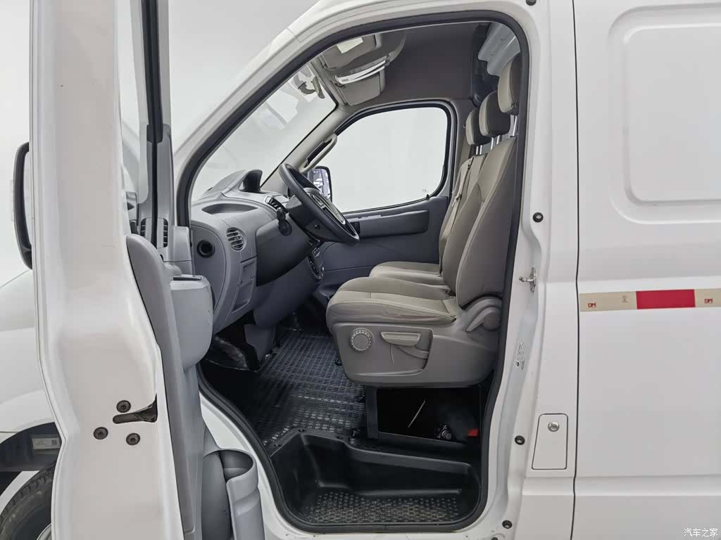 Maxus V80, 2023 10