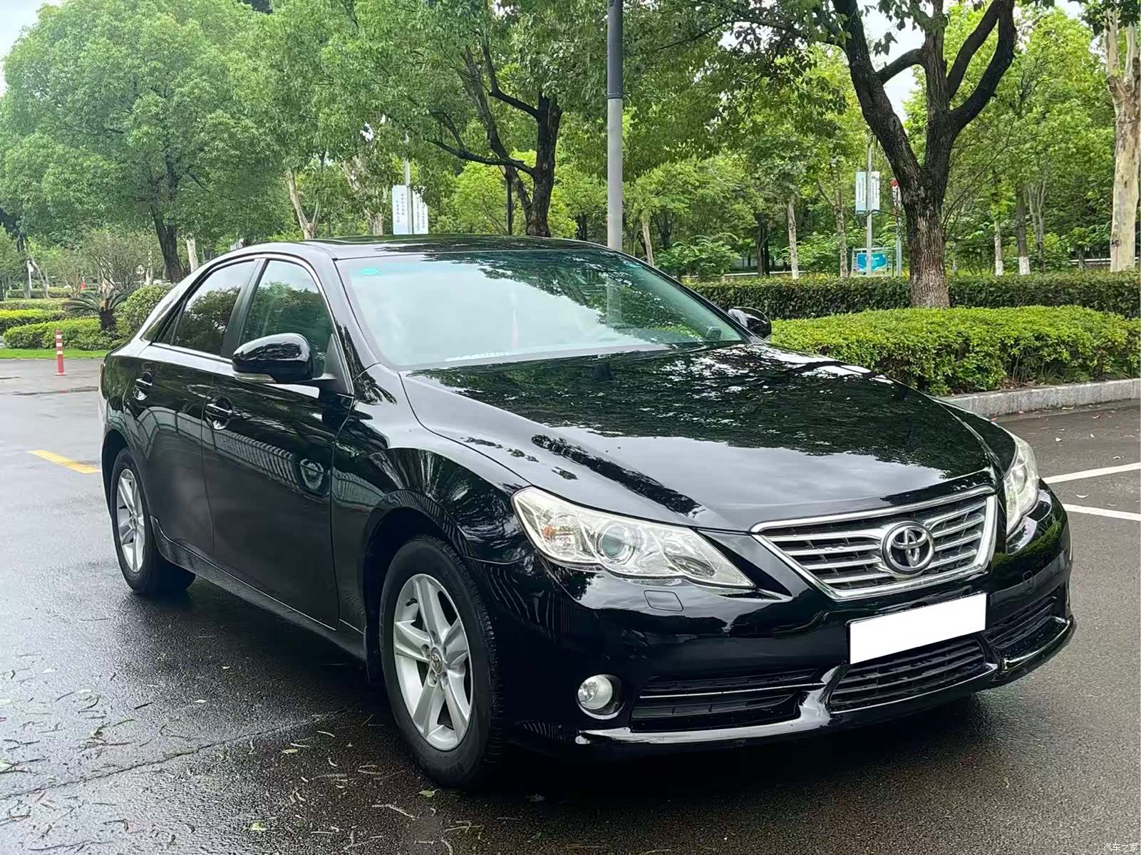 Toyota 2.5V, 2012 3