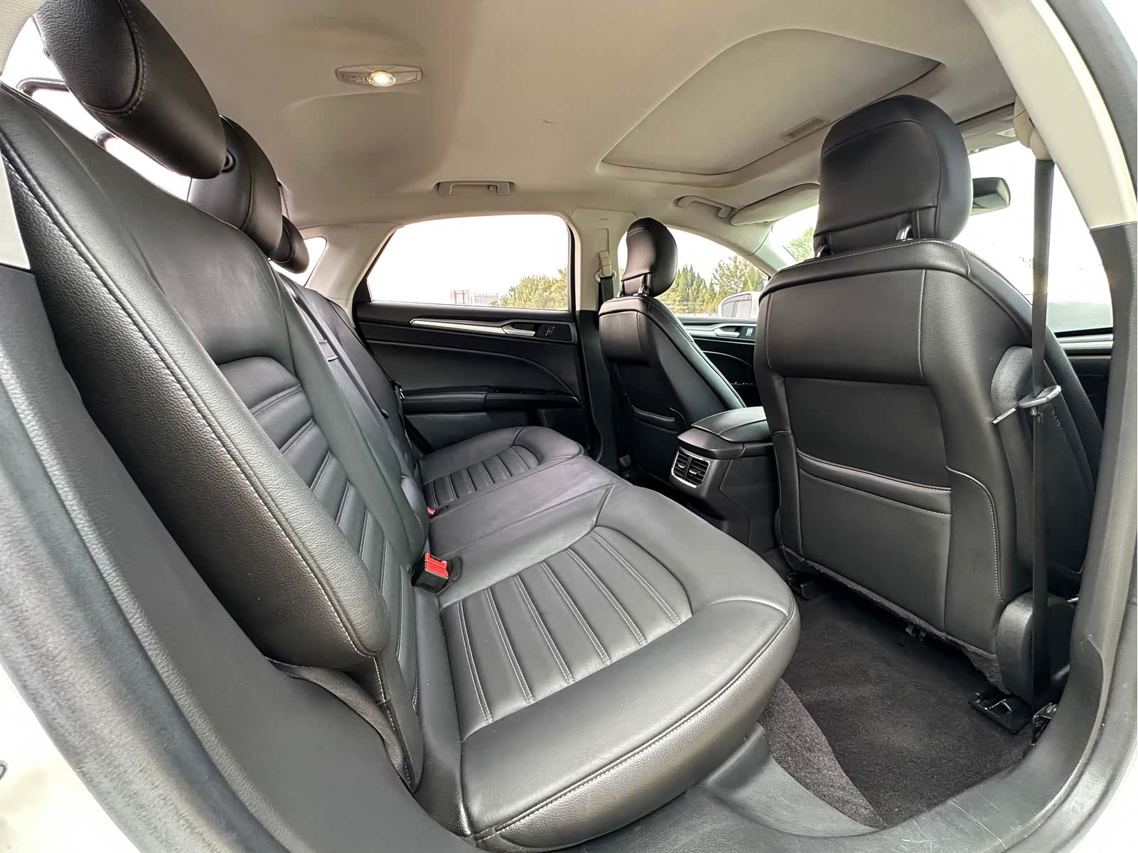 Ford Mondeo, 2015 8