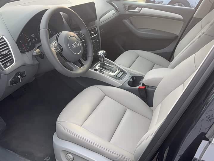Audi Q5 2015 40 TFSI Progressive