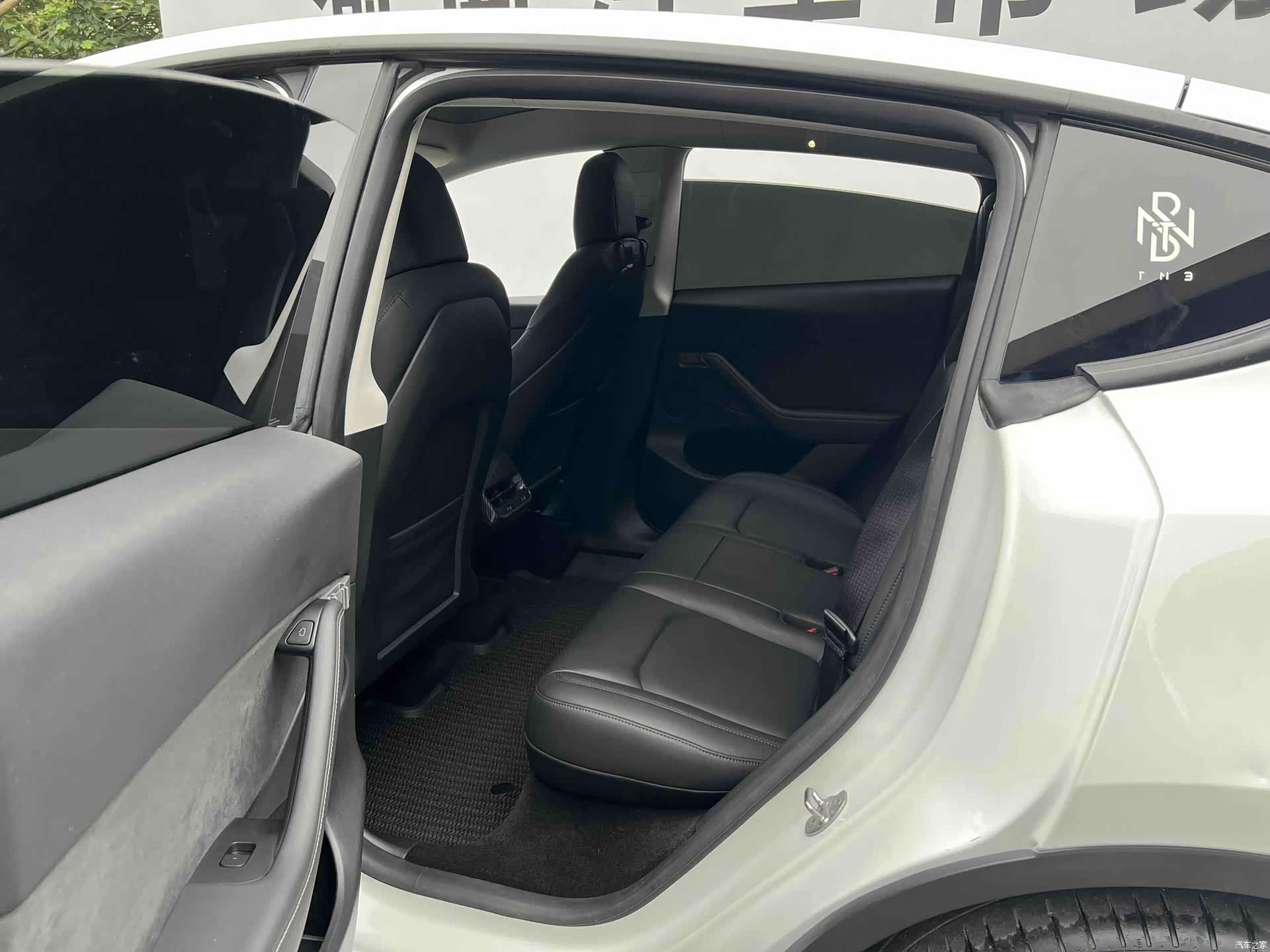 Tesla Model Y, 2022 8