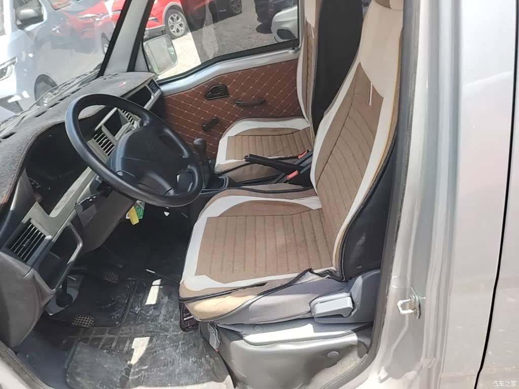Wuling 5 7, 2025 15