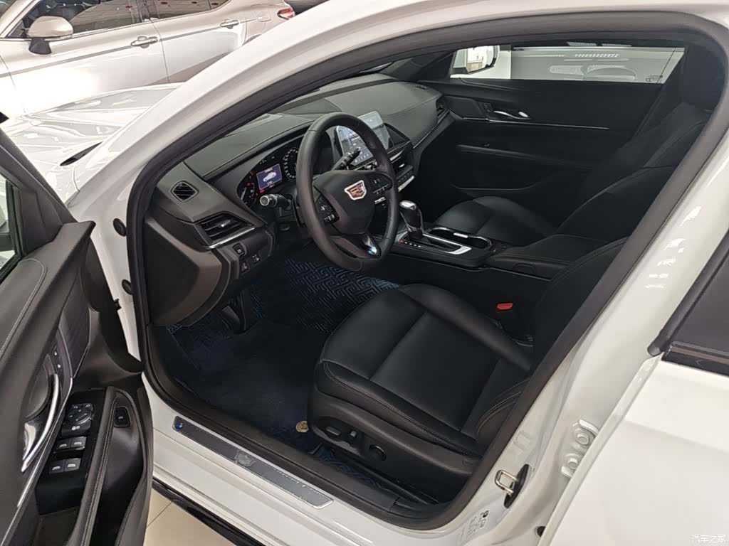 Cadillac CT4, 2022 15