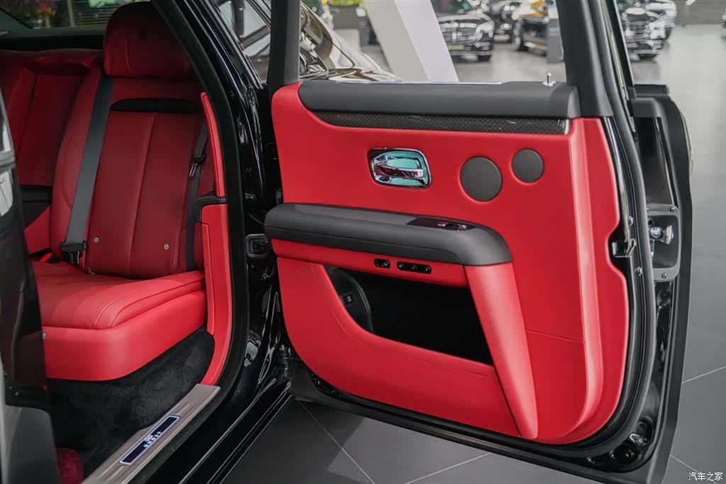 Rolls-Royce Ghost, 2022 14