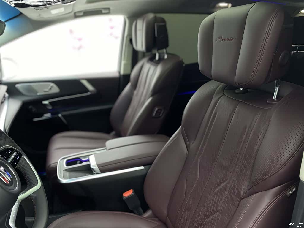 Buick Century, 2023 30