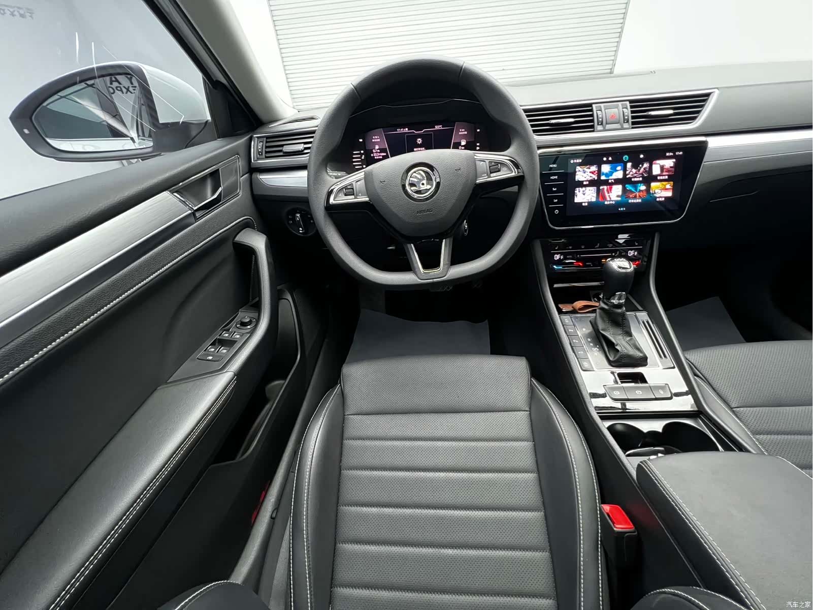 Skoda Superb, 2024 8