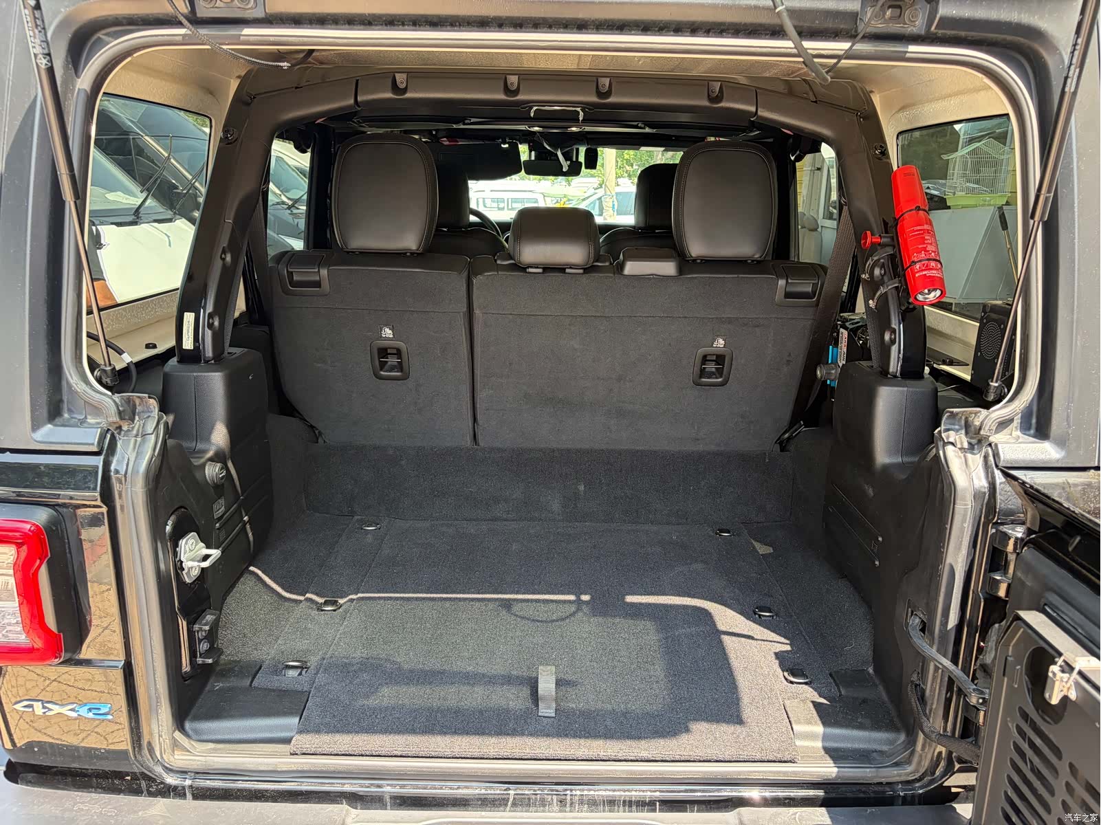 Jeep Wrangler, 2022 18