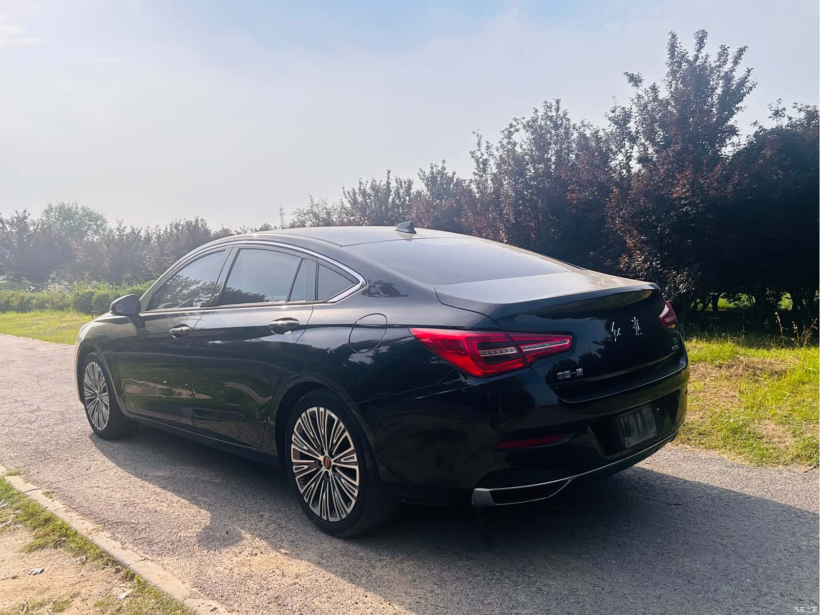 Hongqi H5, 2022 9