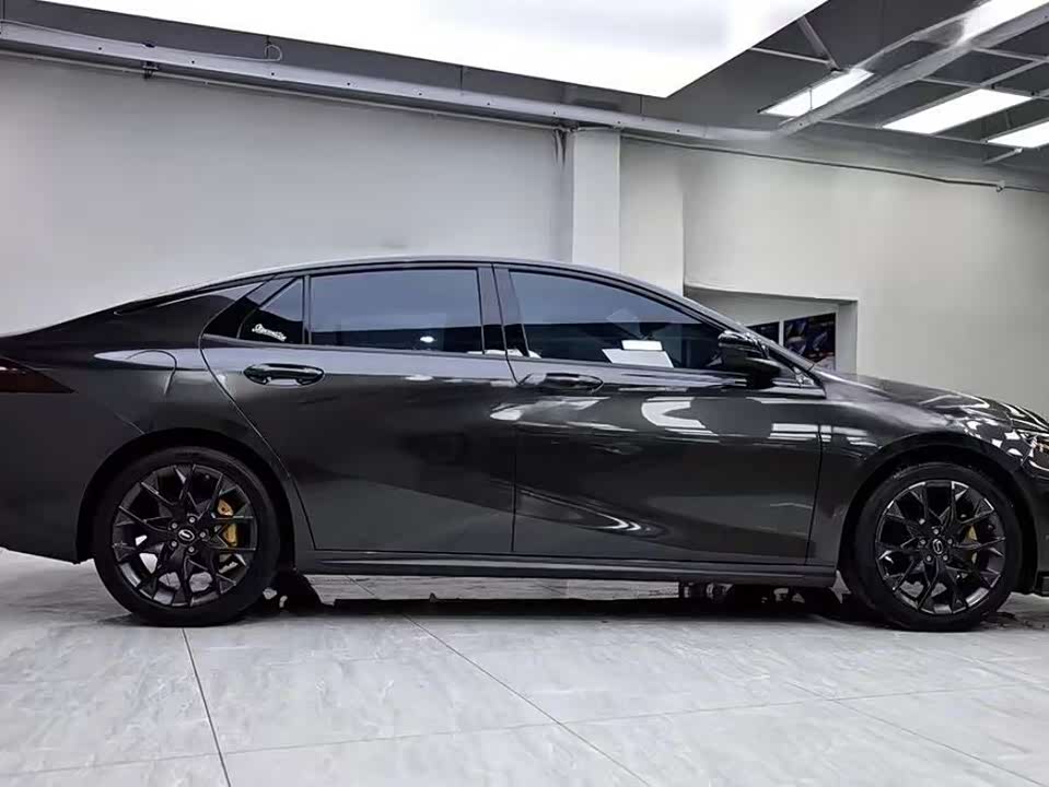 Trumpchi Shadow Leopard