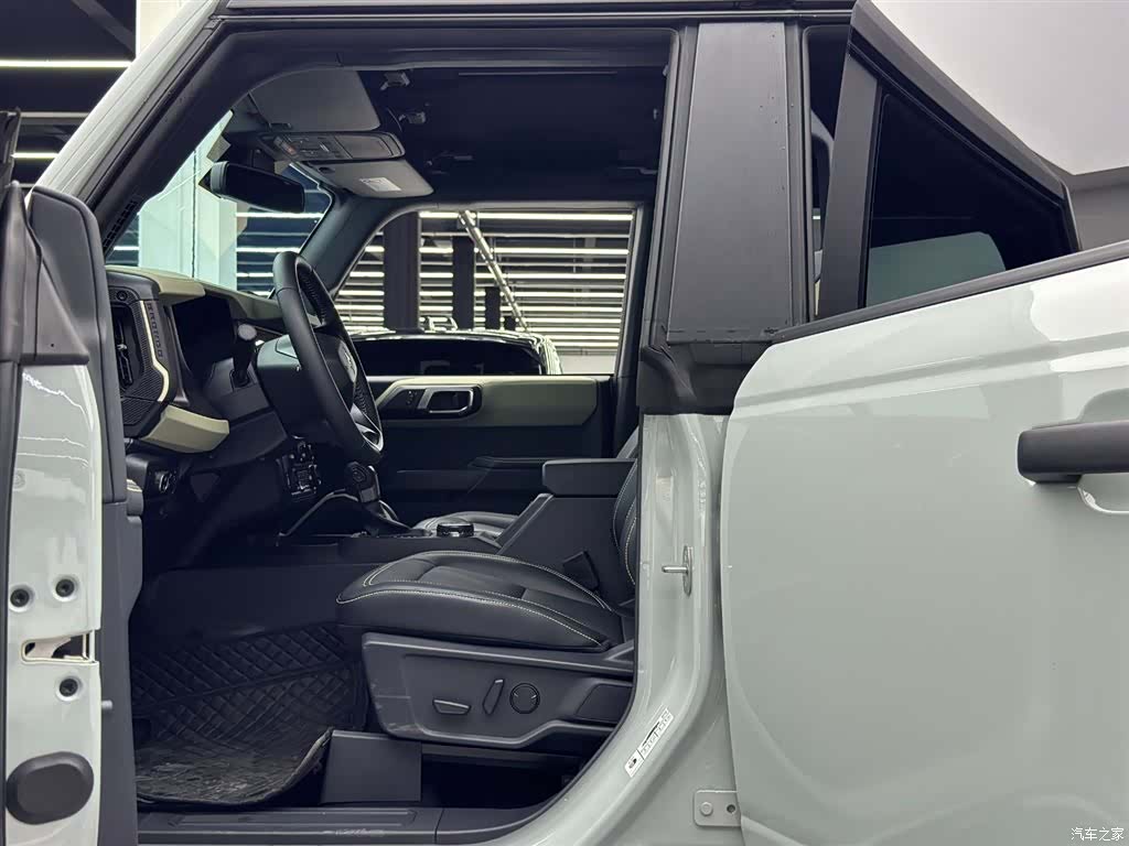 Ford Bronco, 2026 6