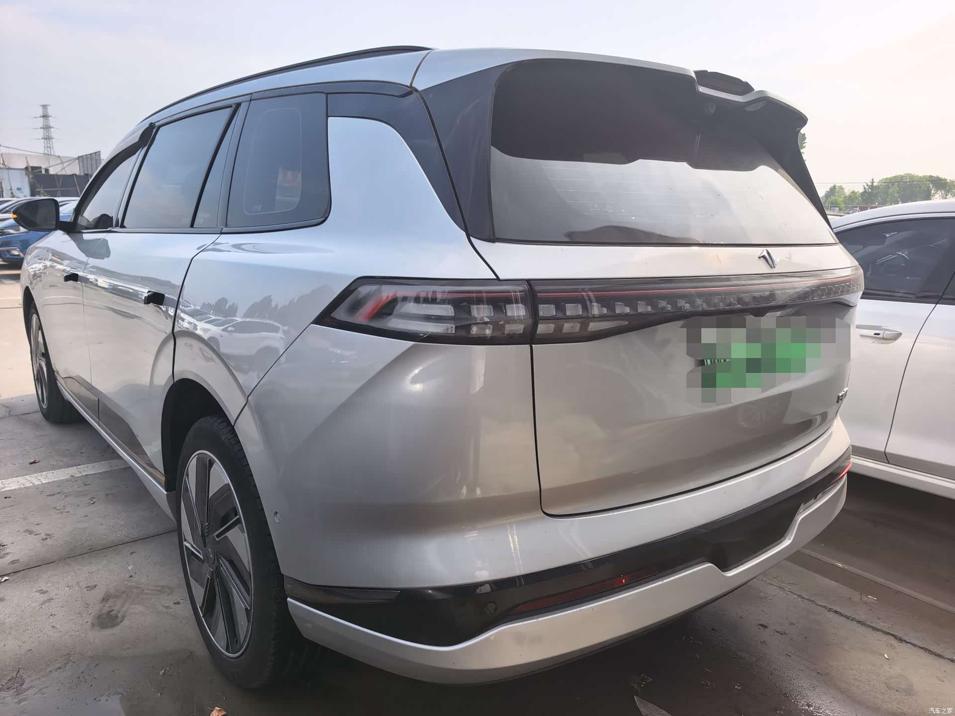 DongFeng eπ008, 2025 9