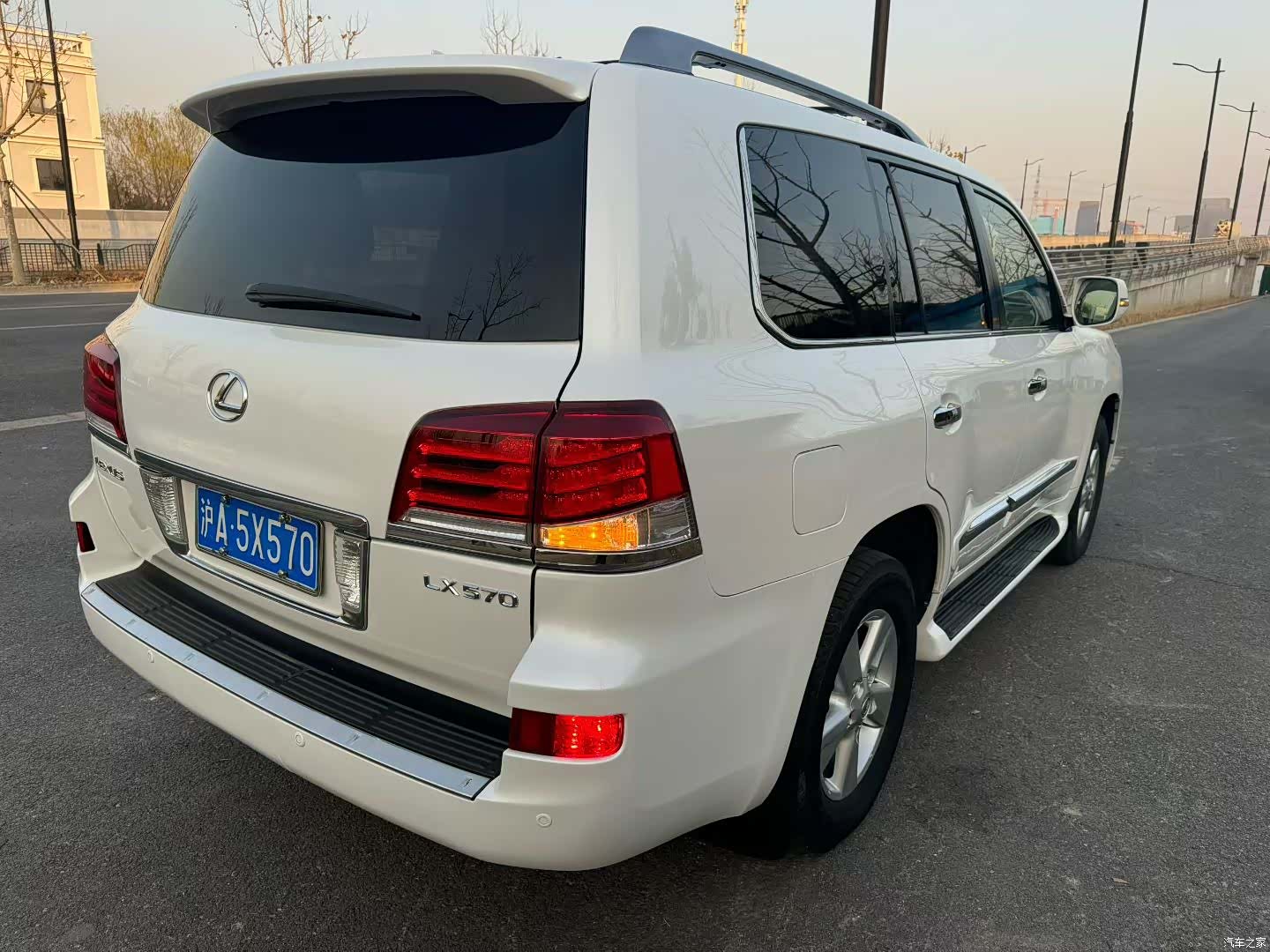 Lexus LX, 2014 4