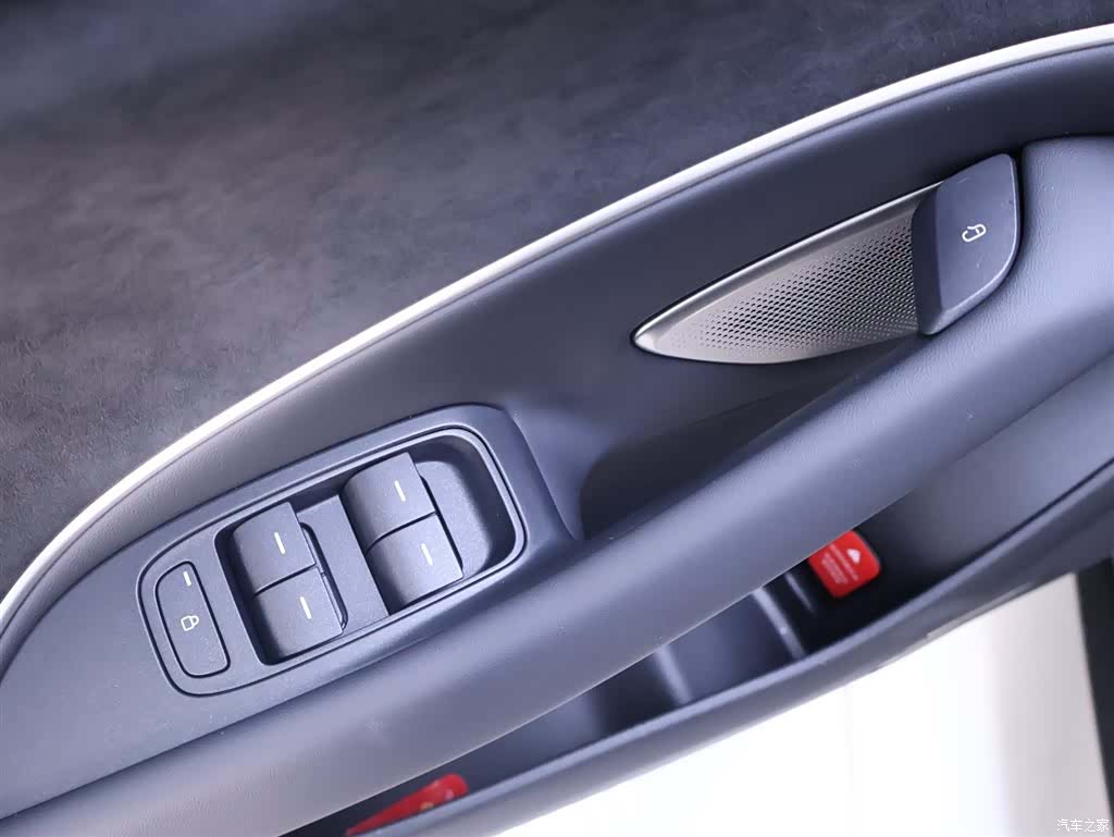 Xiaomi SU7, 2025 17
