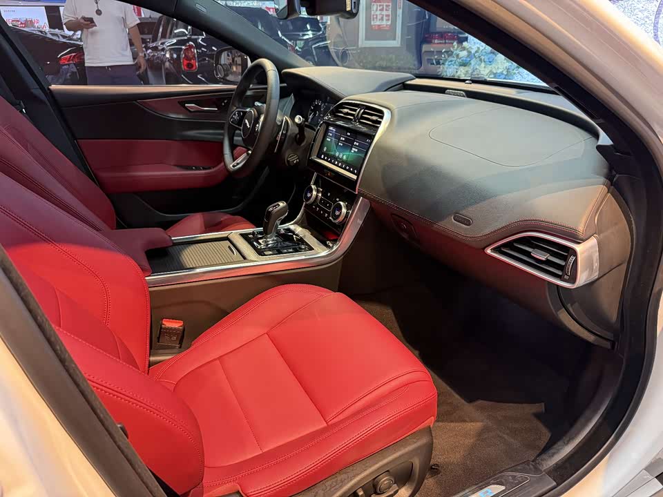 Jaguar XEL