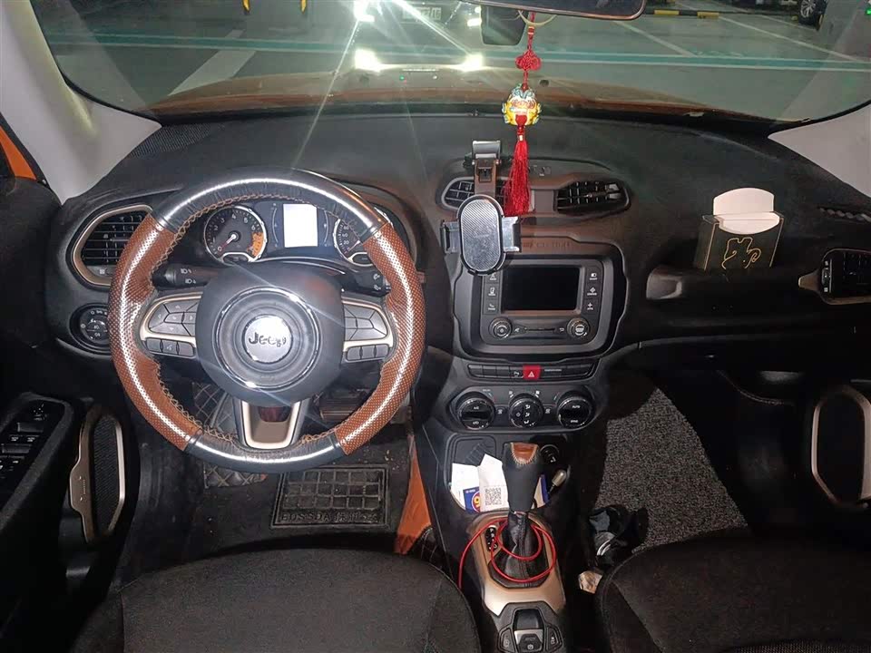Jeep Freeman