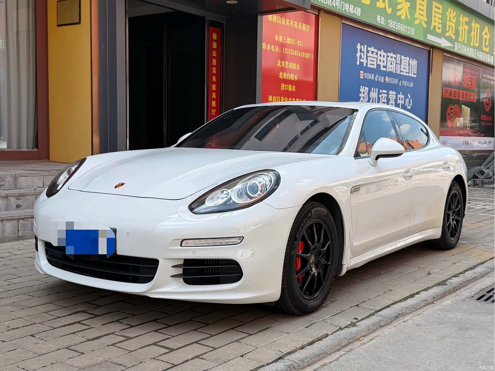 Porsche Panamera, 2016 1
