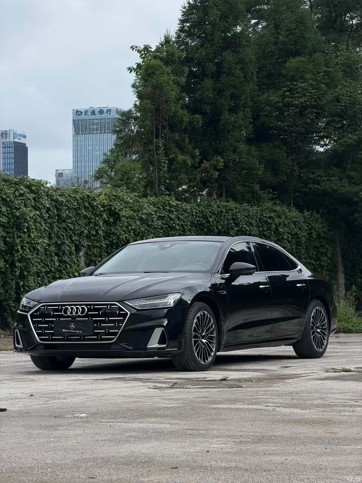 Audi A7L, 2024 1