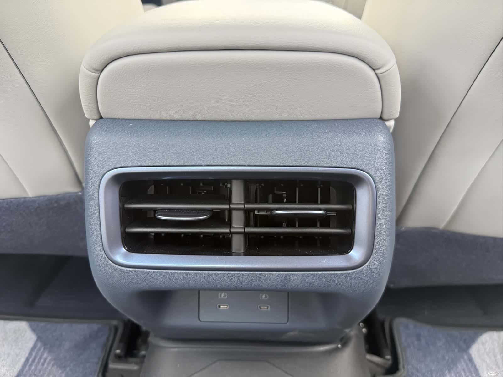 Nissan Teana, 2025 20