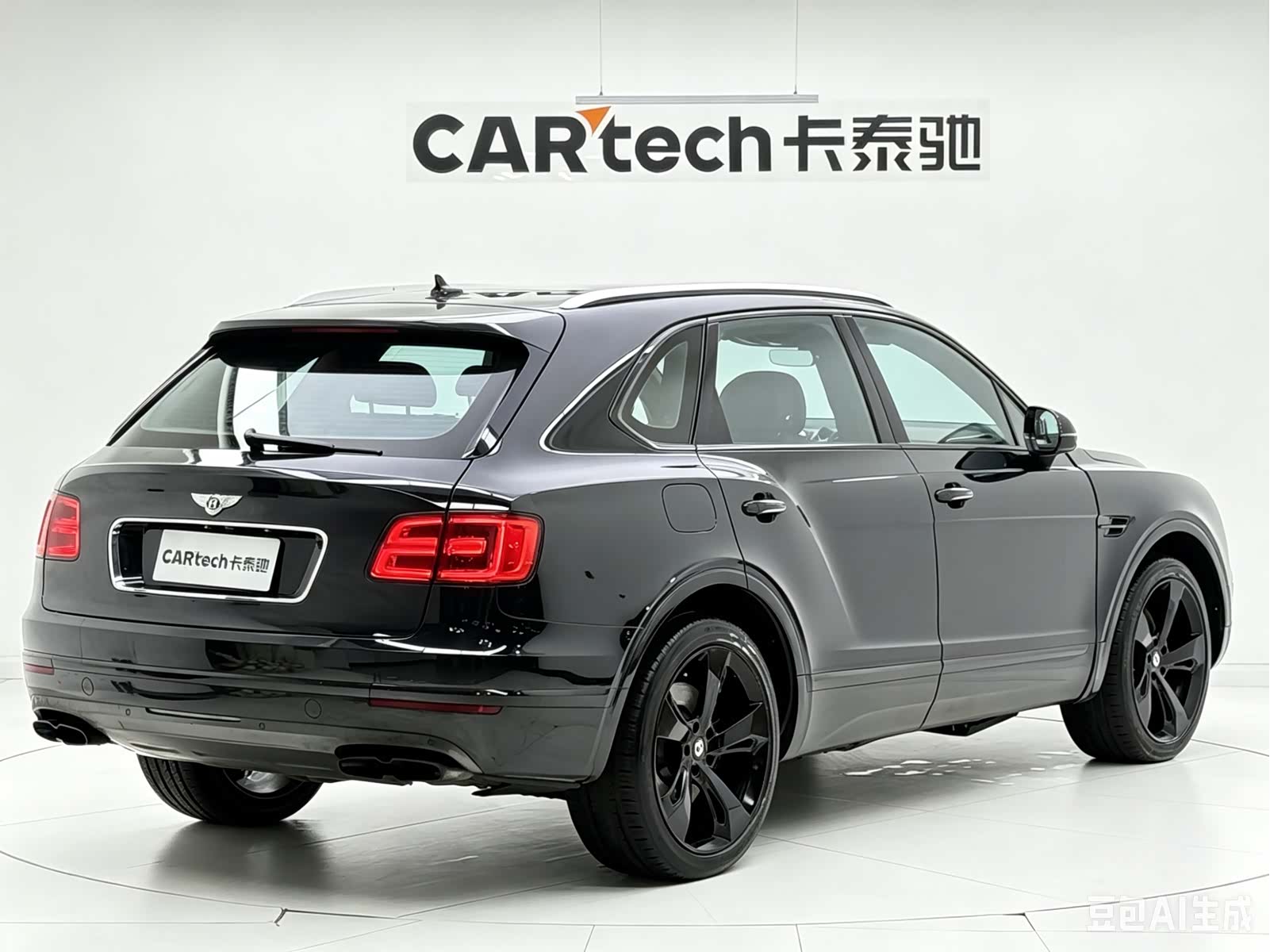 Bentley Bentayga, 2018 6