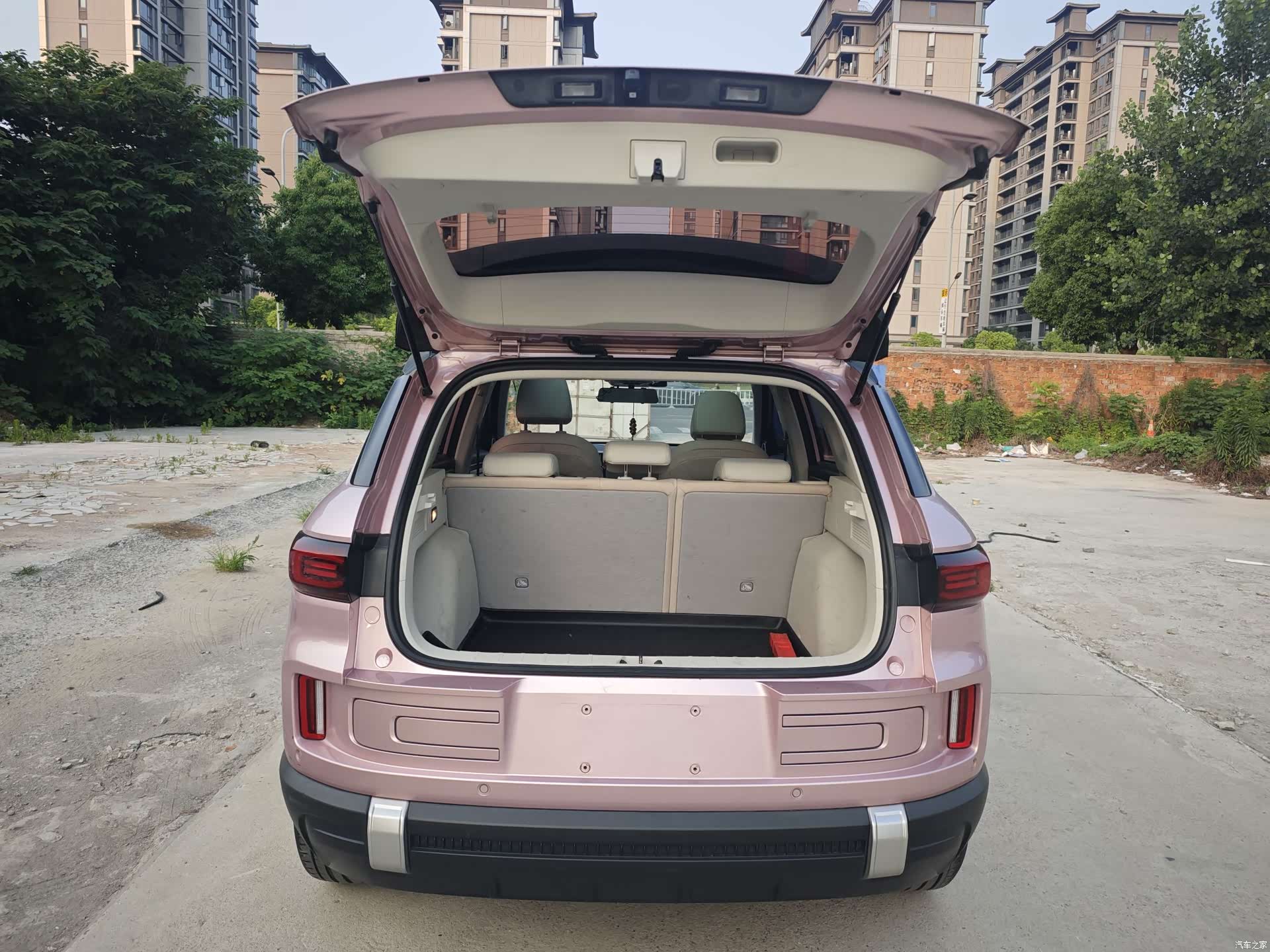 Geely Icon, 2022 14