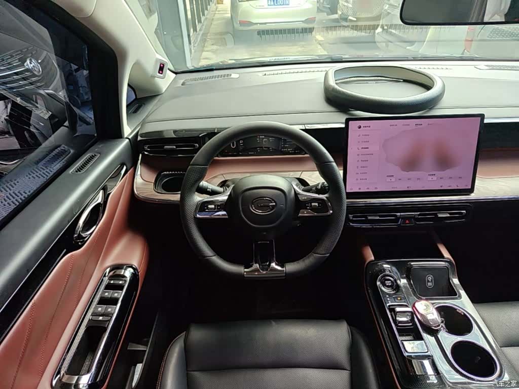 Trumpchi E8, 2024 11