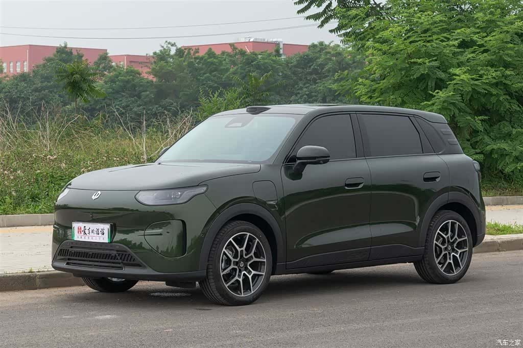 Leapmotor A10