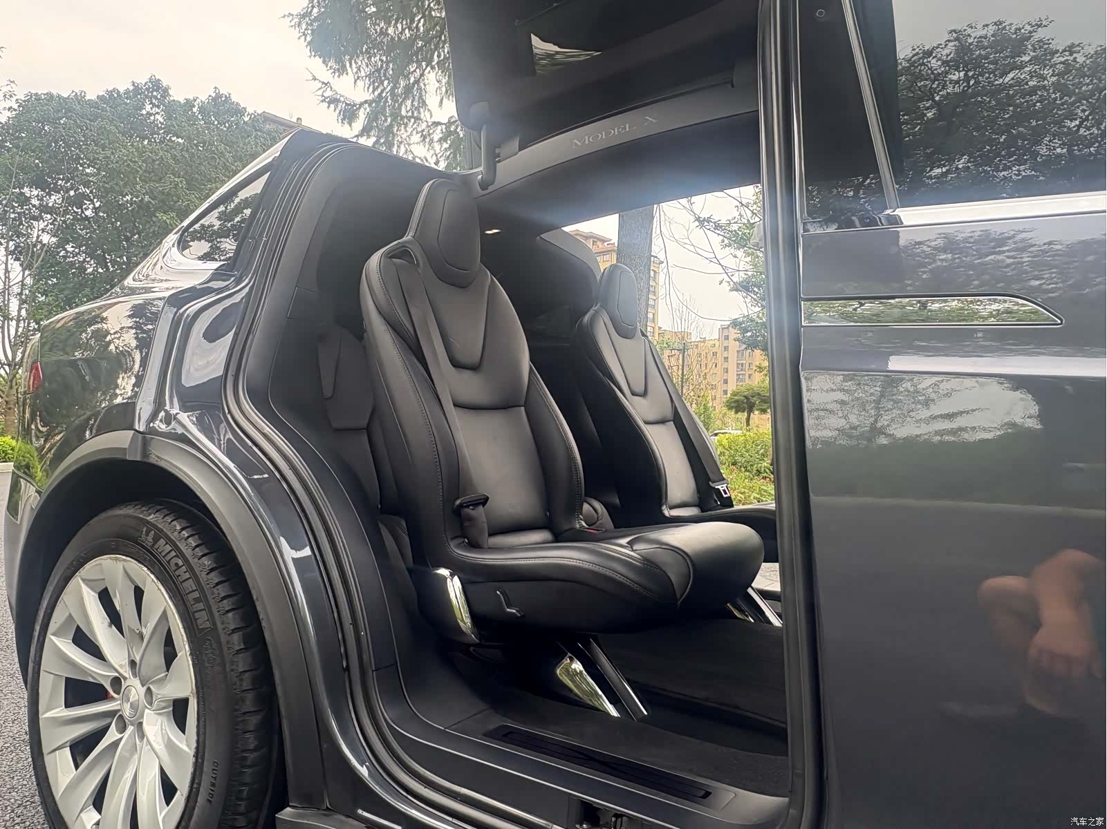 Tesla Model X, 2018 10