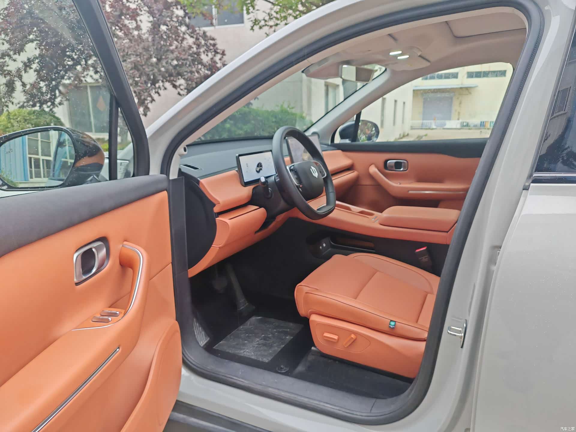 Leapmotor C10, 2025 8