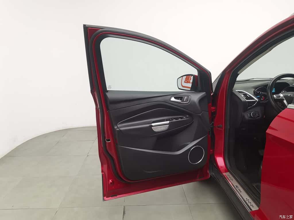Ford Kuga, 2014 8