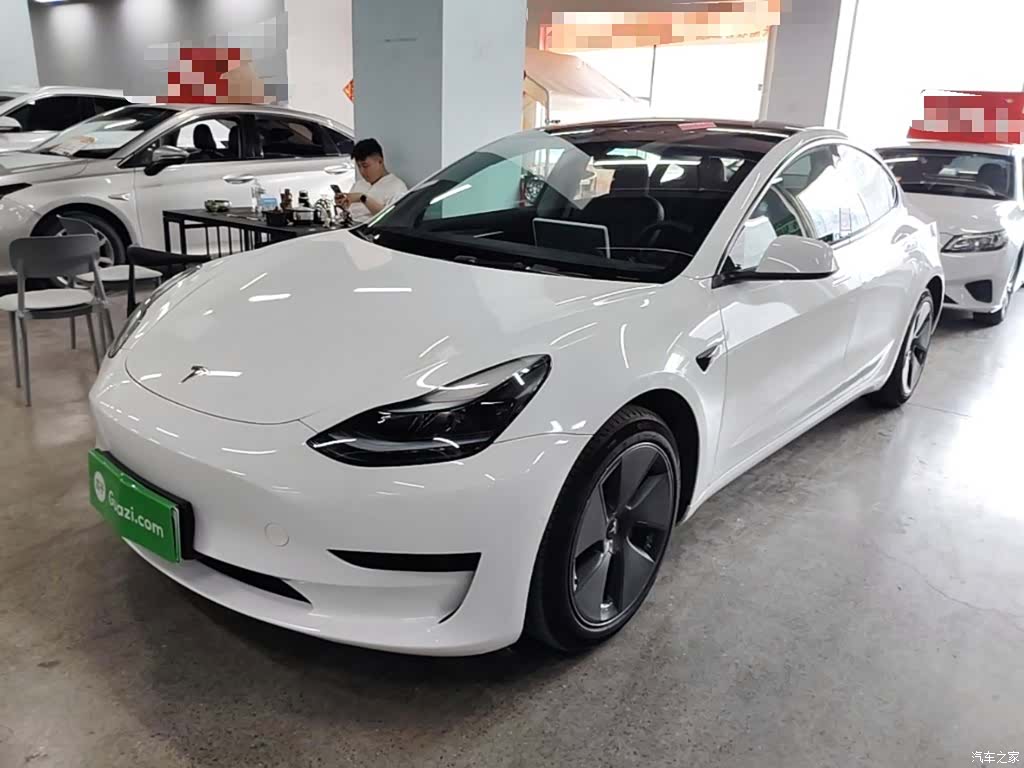 Tesla Model 3, 2023 1