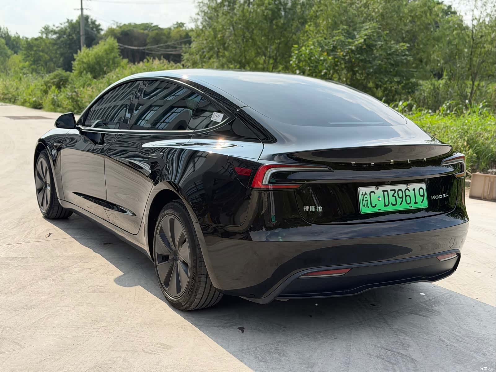 Tesla Model 3, 2023 7