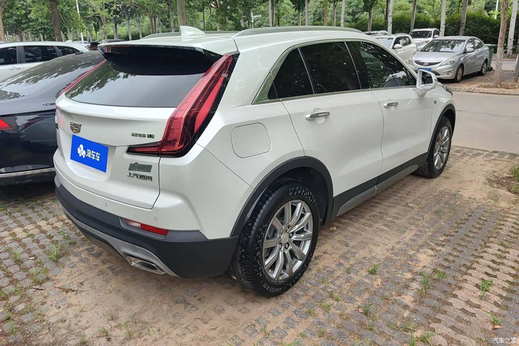 Cadillac XT4, 2019 3