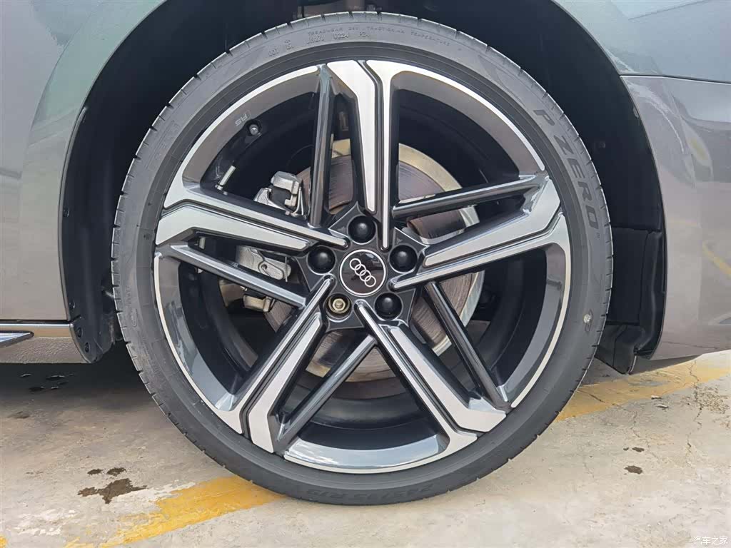 Audi A4L, 2024 30