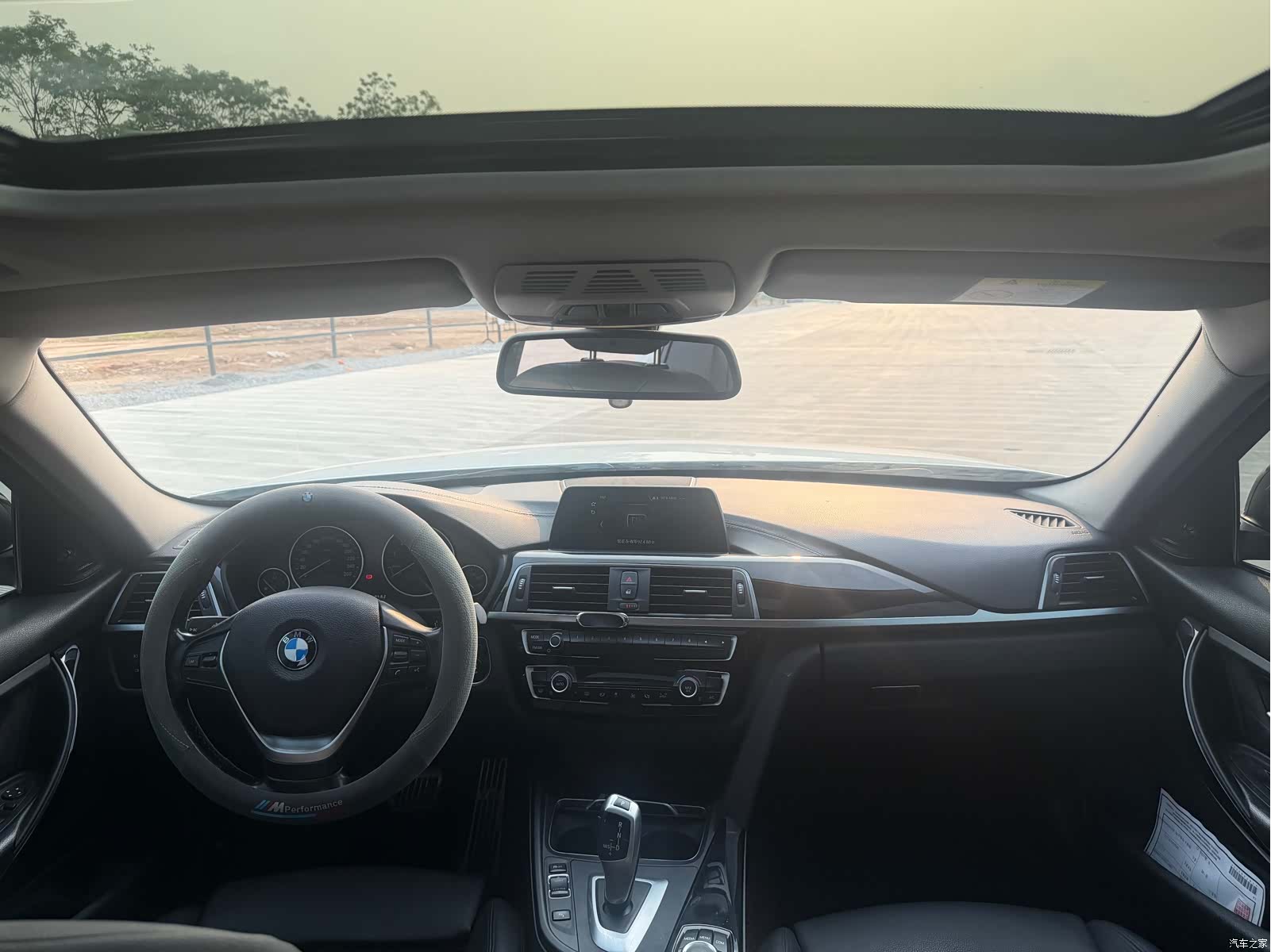 BMW 3 Series, 2017 все фото