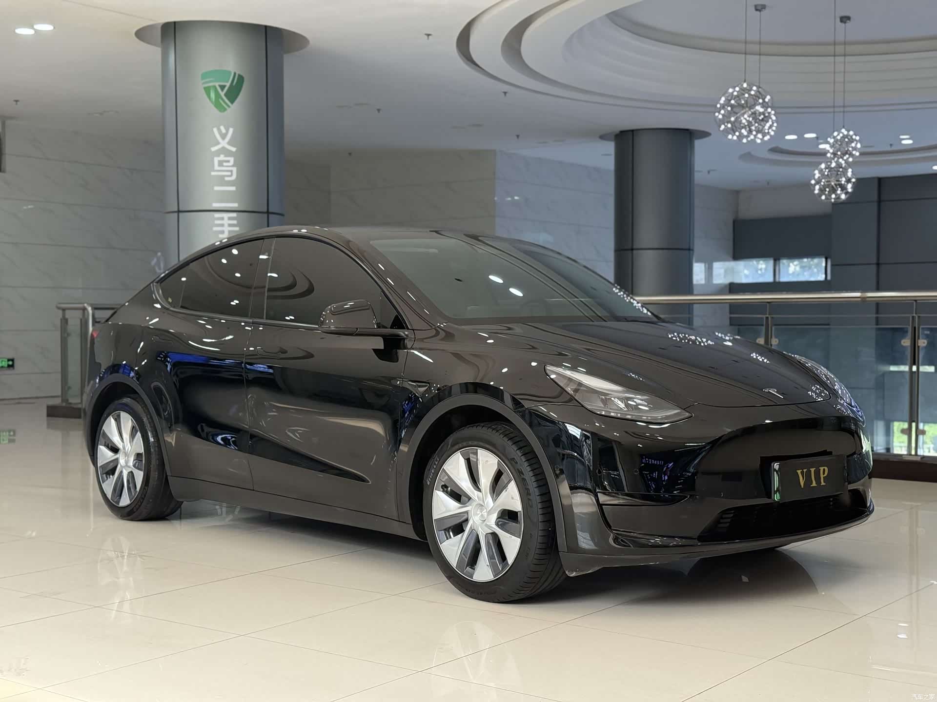 Tesla Model Y, 2023 3