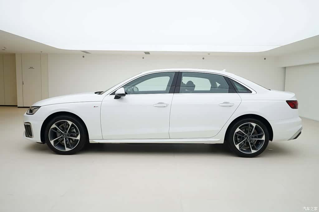 Audi A4L, 2023 3