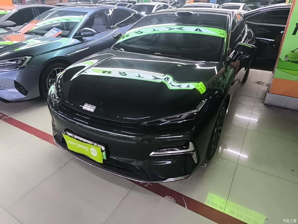 Geely 8, 2025 1