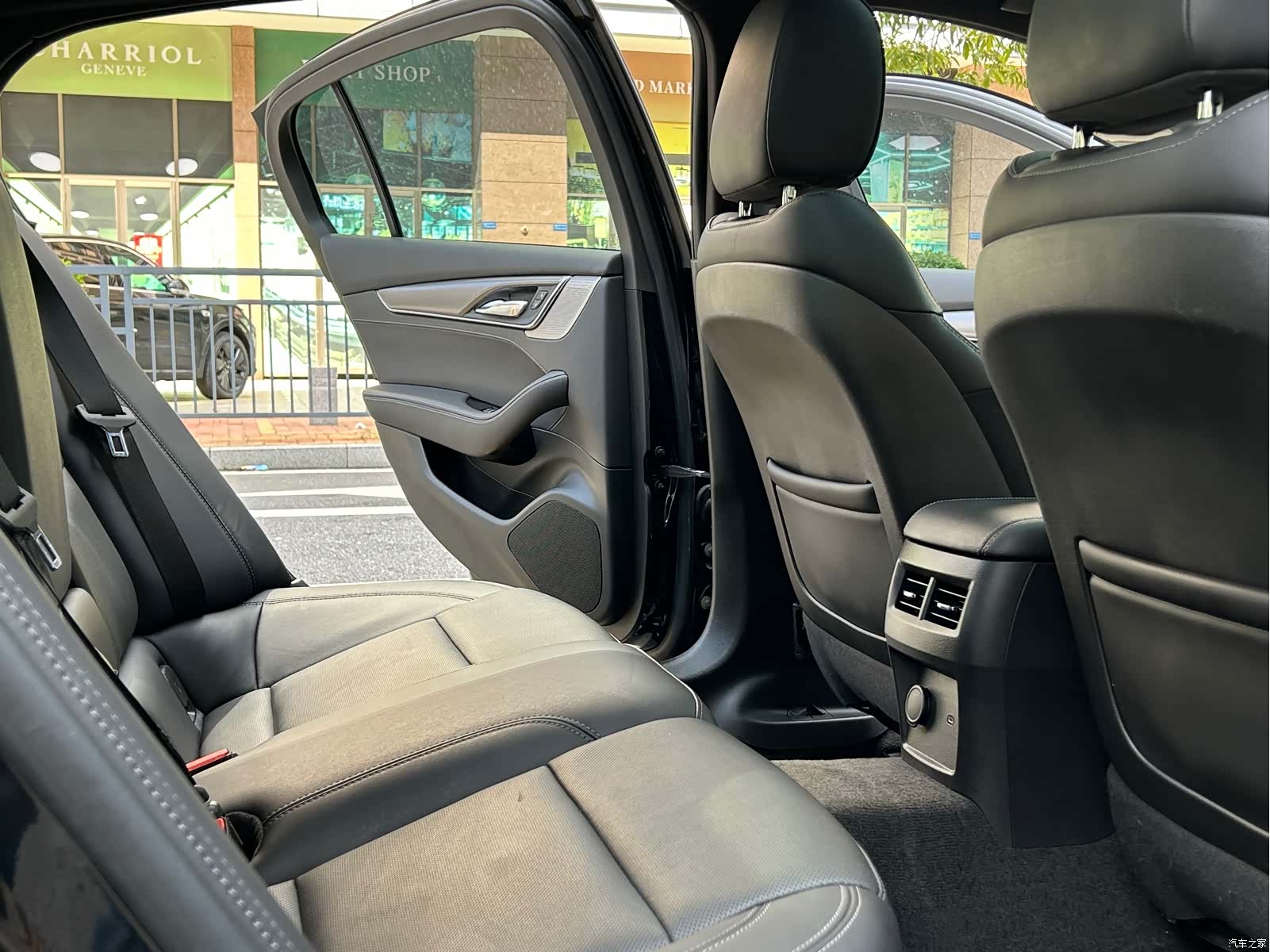 Cadillac CT5, 2022 29