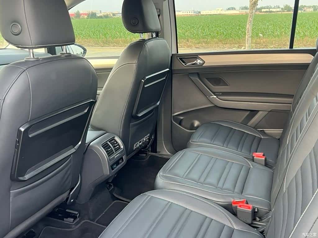 Volkswagen L, 2016 7