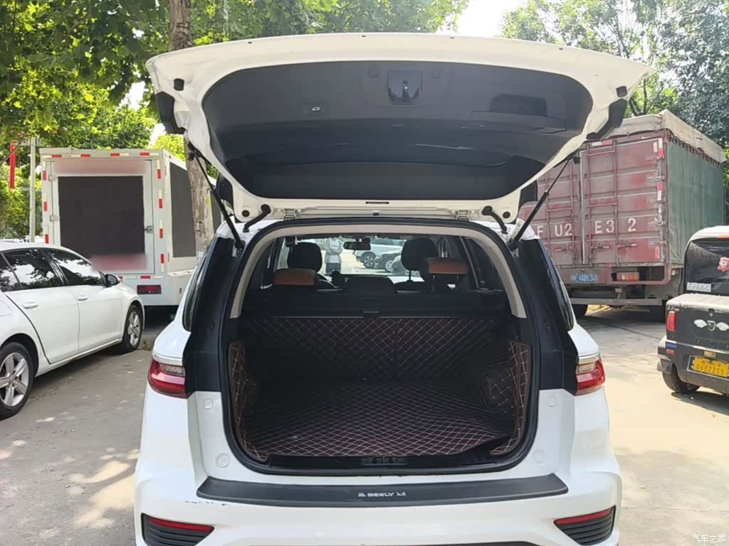 Geely X6, 2020 19