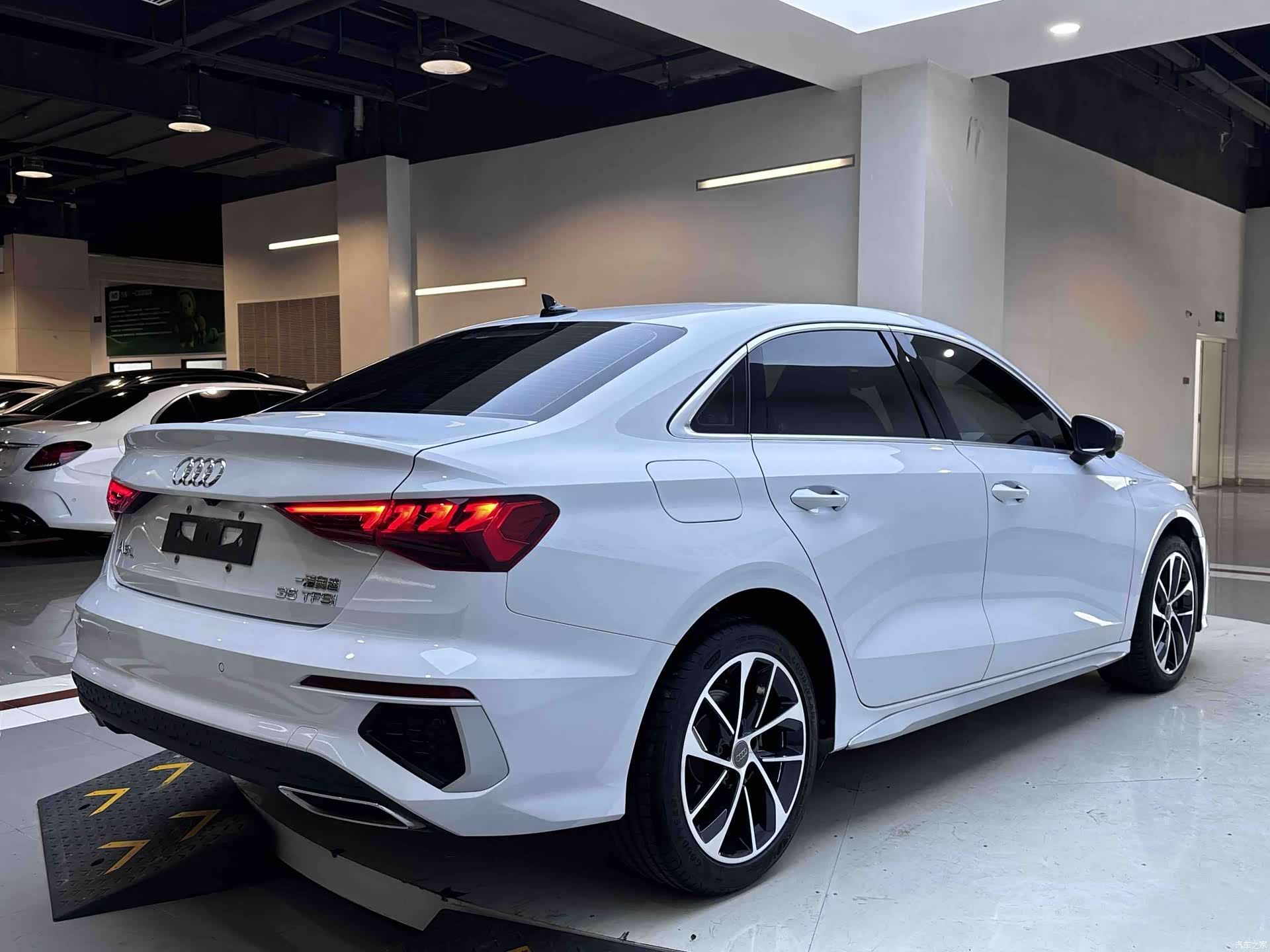 Audi A3, 2022 все фото