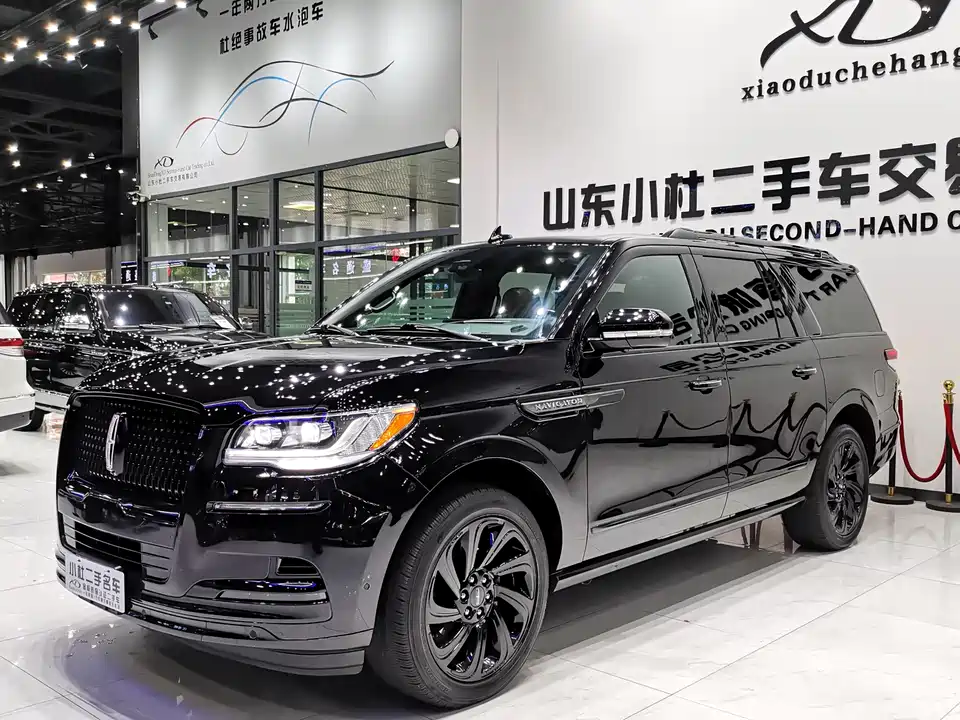 Lincoln Navigator