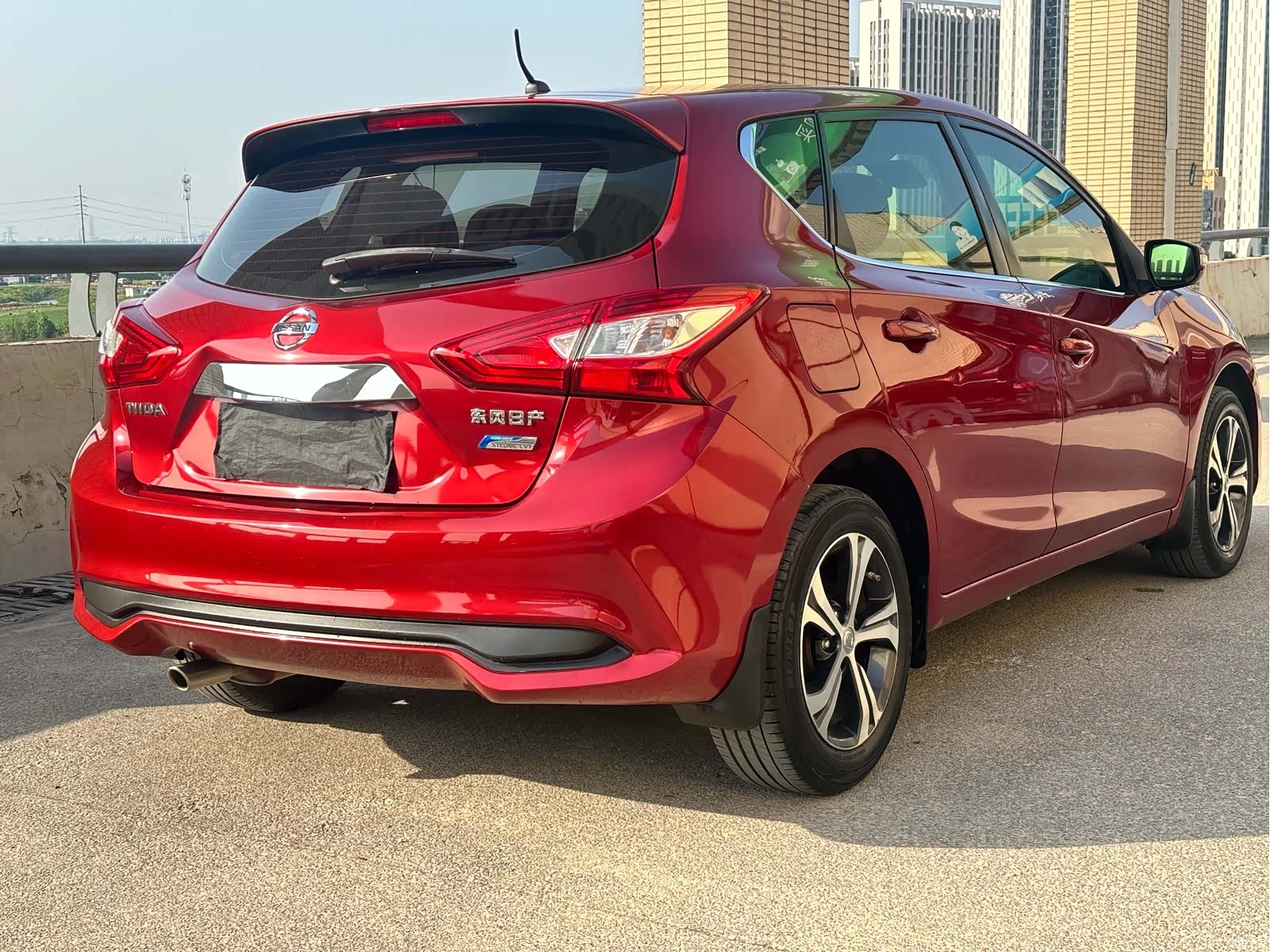 Nissan Tiida, 2017 все фото