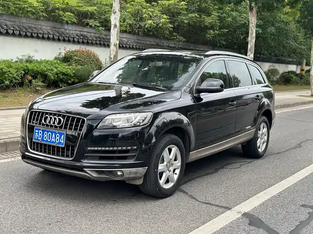 Audi Q7 2012 — купить из Китая под заказ
