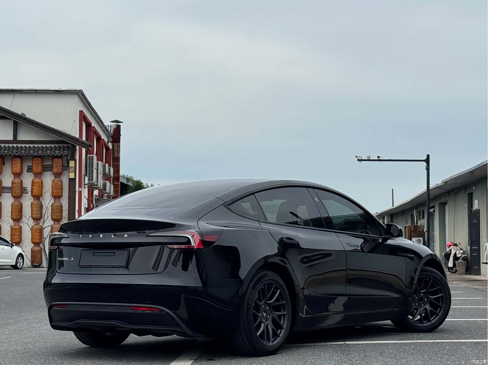 Tesla Model 3, 2024 11
