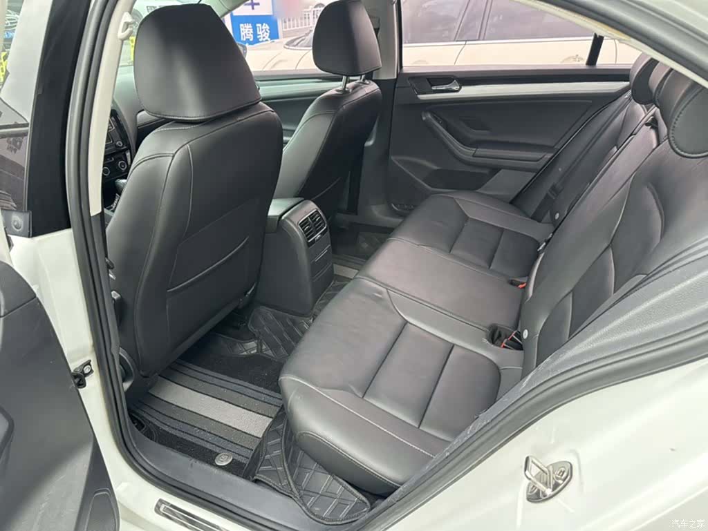 Volkswagen Sagitar, 2017 8