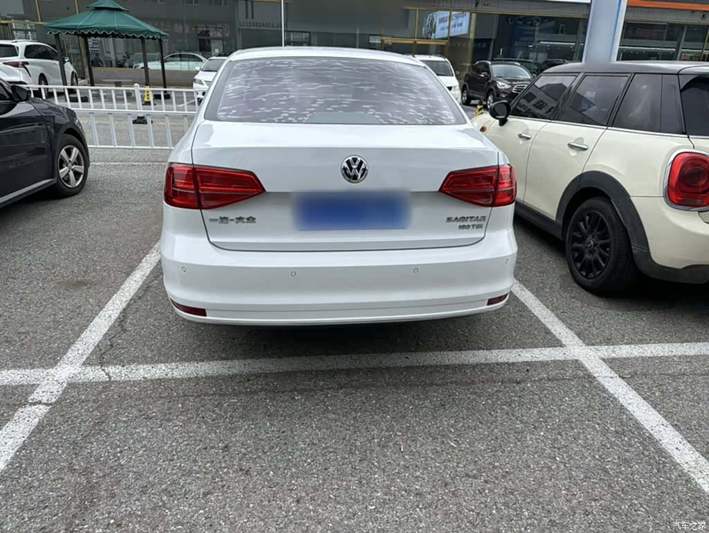 Volkswagen Sagitar, 2017 6
