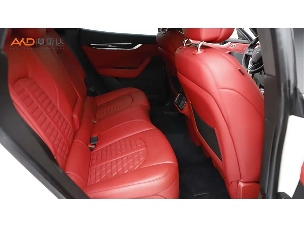 Maserati Levante, 2021 8